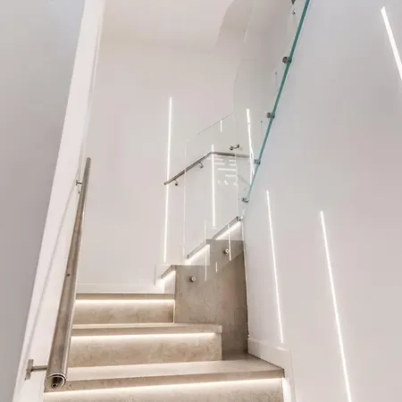 Piazza Dei Renzi Trastevere Building 4 Bedroom With Terrace Apartment Rome