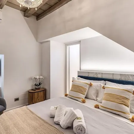 Piazza Dei Renzi Trastevere Building 4 Bedroom With Terrace Apartment Rome