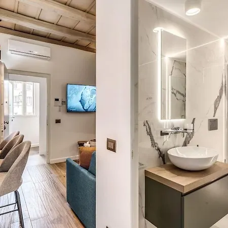 Piazza Dei Renzi Trastevere Building 4 Bedroom With Terrace Apartment Rome