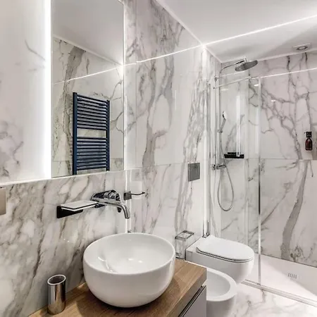 Piazza Dei Renzi Trastevere Building 4 Bedroom With Terrace