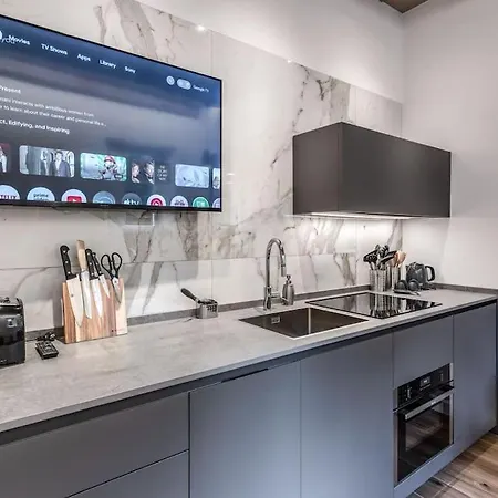 Apartment Piazza Dei Renzi Trastevere Building 4 Bedroom With Terrace *