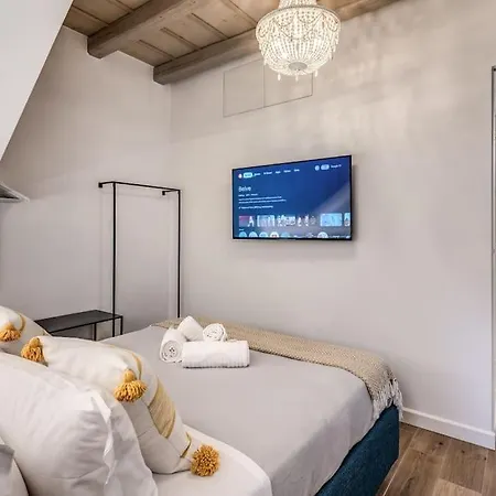 Apartment Piazza Dei Renzi Trastevere Building 4 Bedroom With Terrace Rome