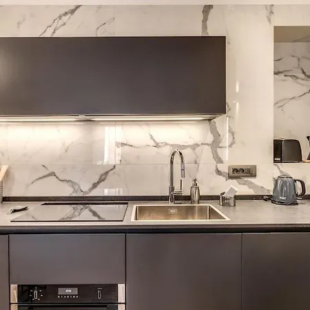 Piazza Dei Renzi Trastevere Building 4 Bedroom With Terrace Apartment